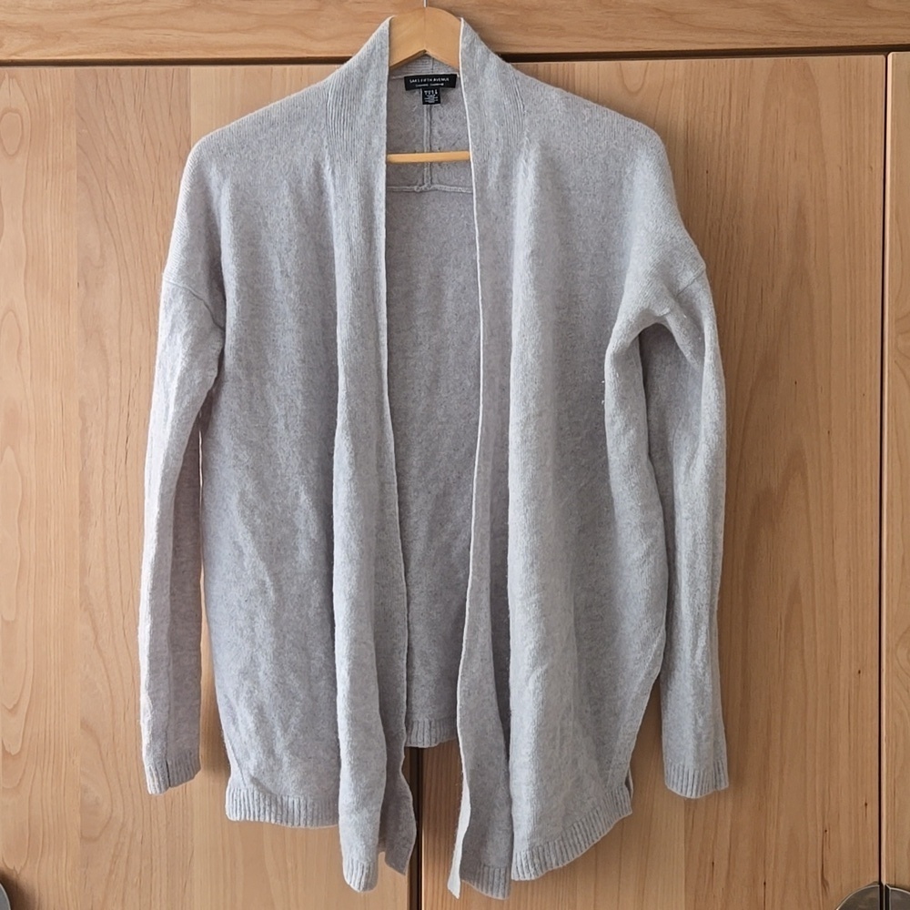 Saks Fifth Avenue Soft Beige Cashmere Top, Size Small